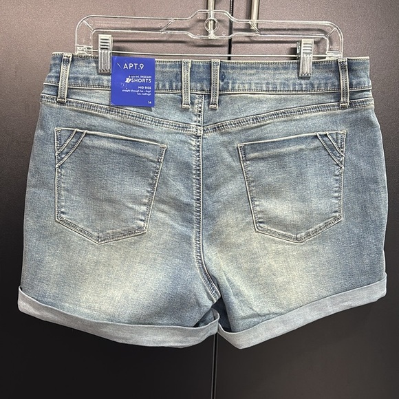 APT.9 Mid Rise Medium wash,short,cuffed shorts, 5 pocket, zip fly,,belt loops - Picture 2 of 10